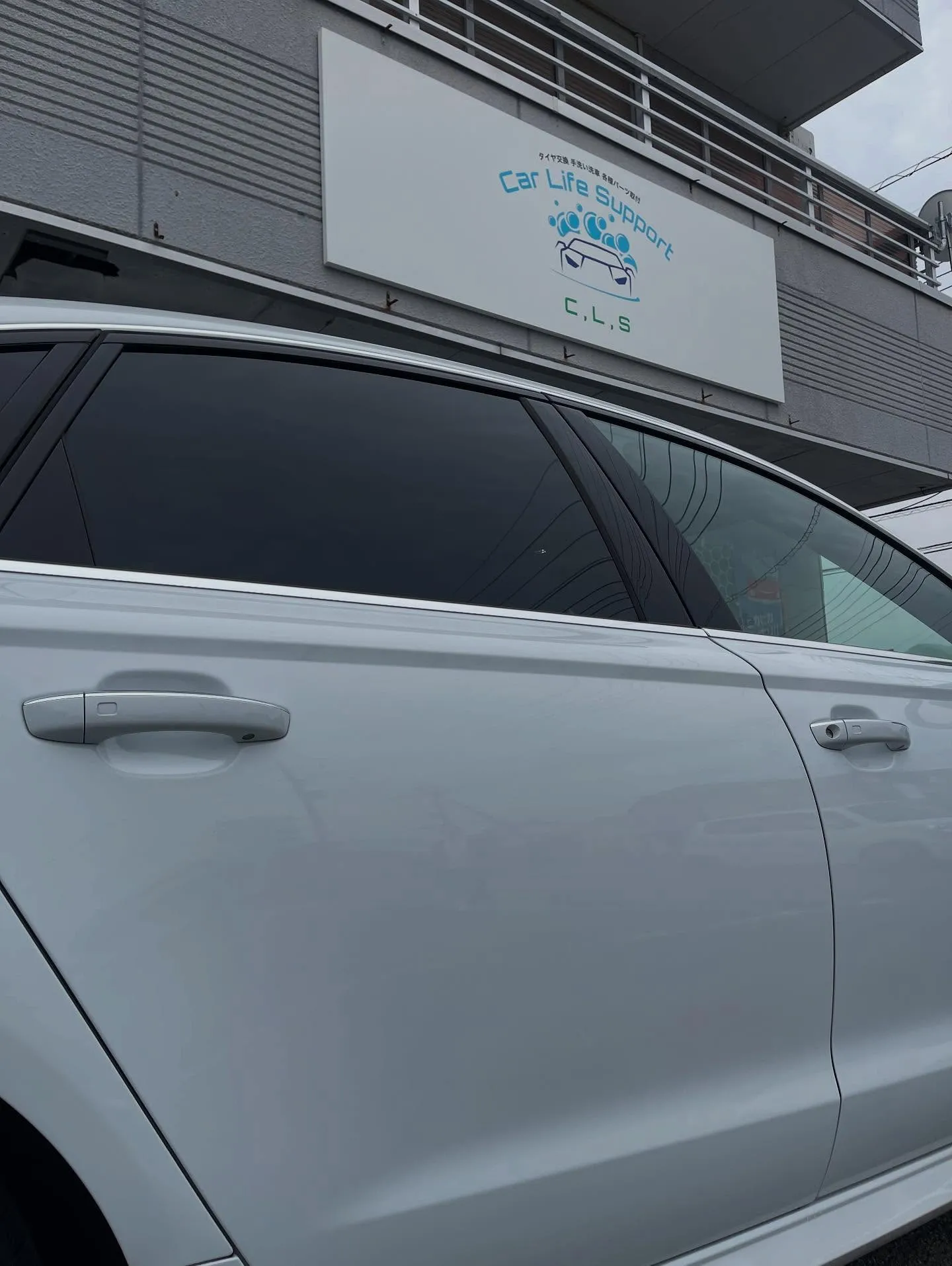 本日はアウディA6のお客様とハイゼットのお客様で洗車ご利用い...