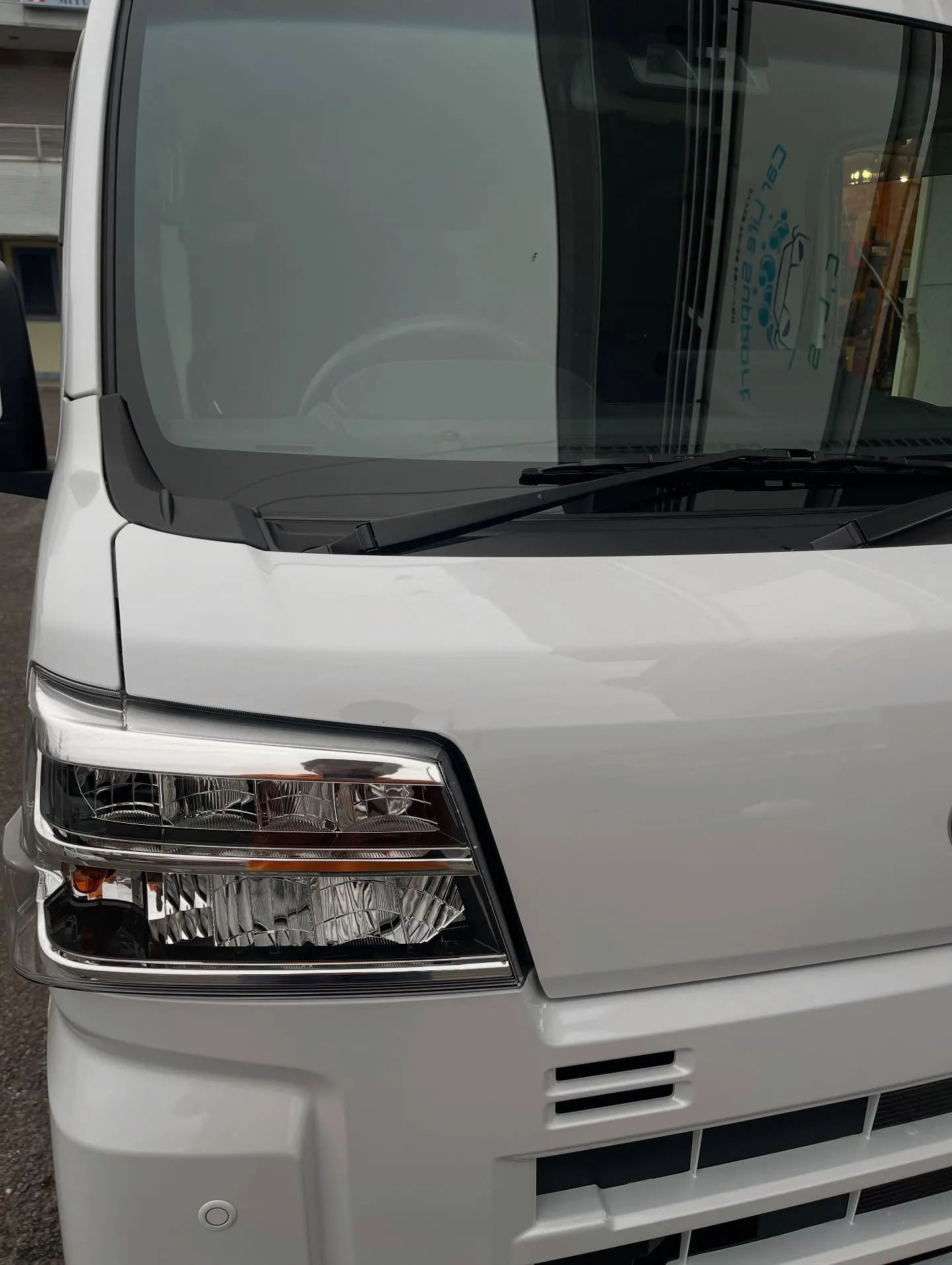 本日はアウディA6のお客様とハイゼットのお客様で洗車ご利用い...