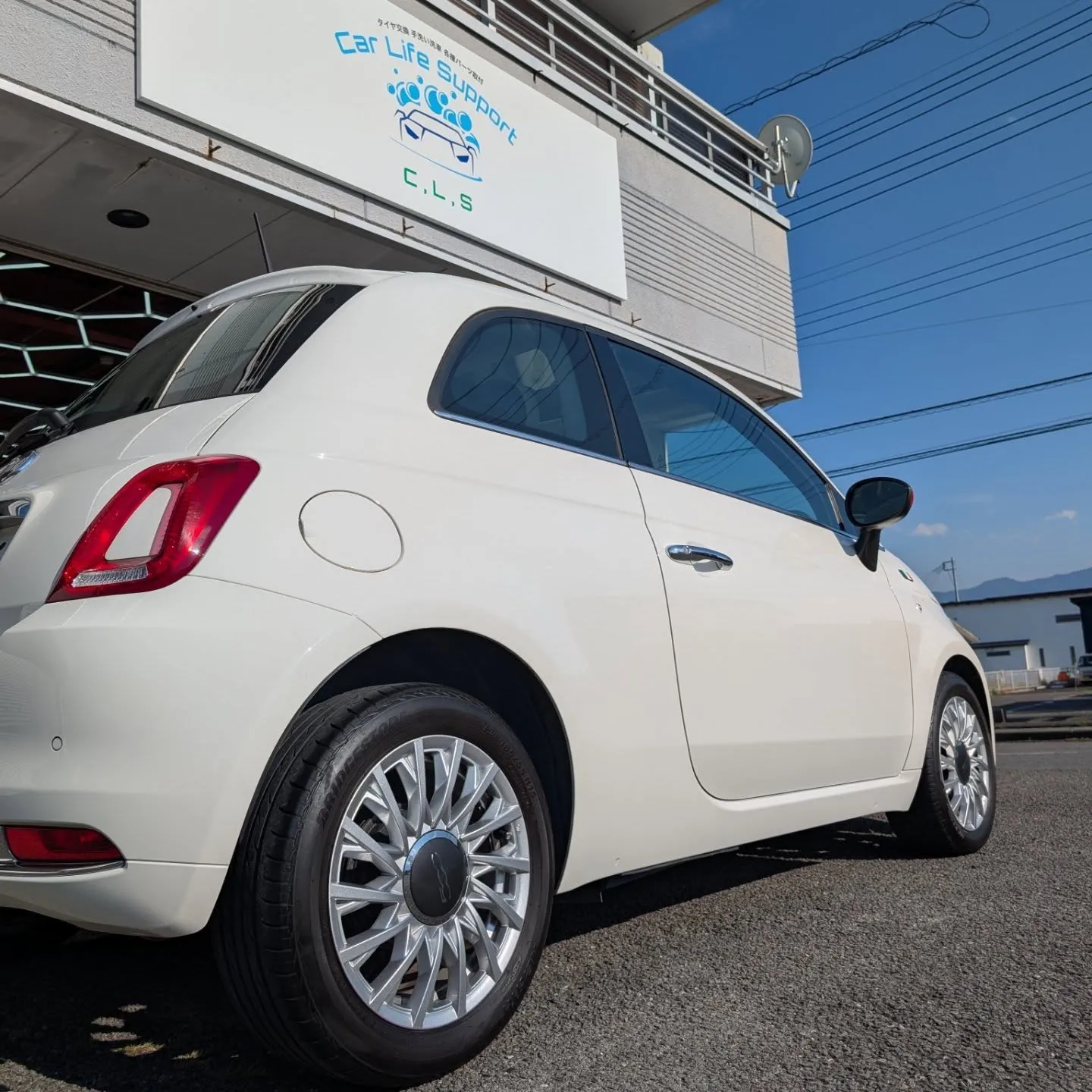 FIAT500で洗車のご依頼✨