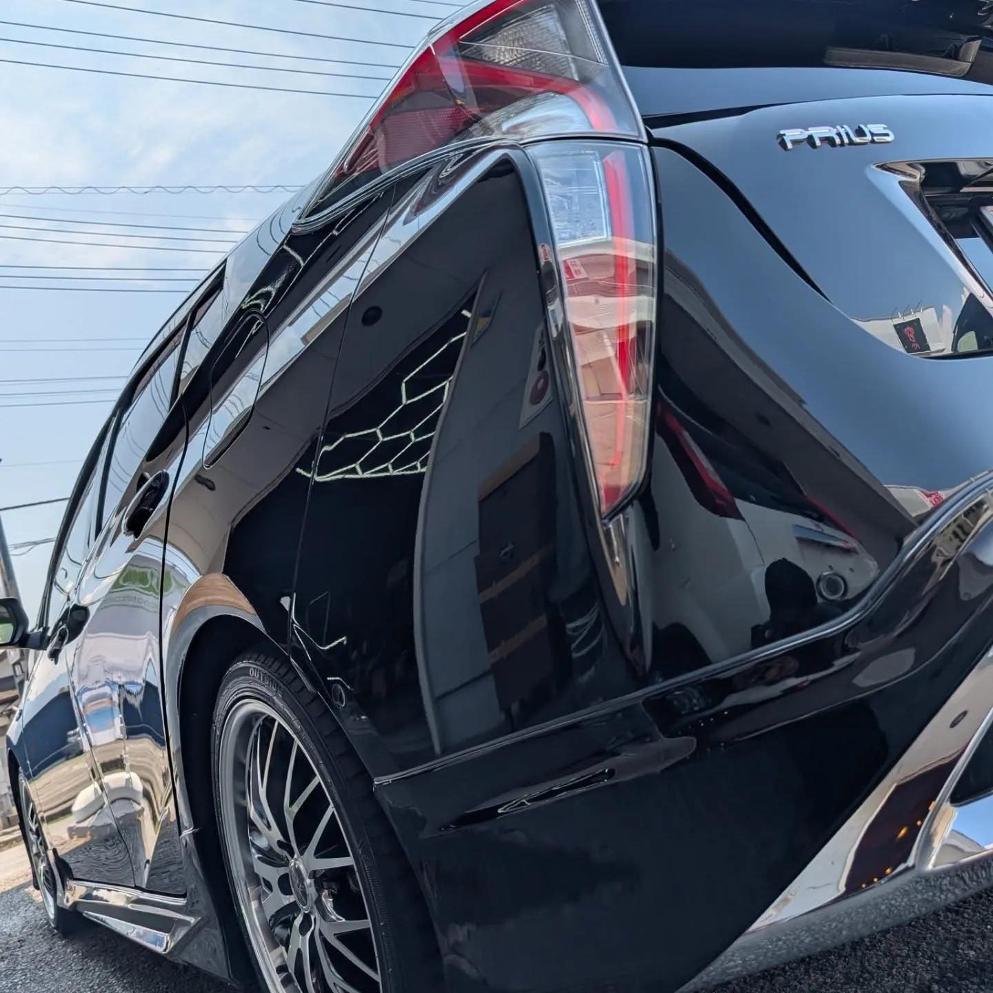 プリウスで洗車のご依頼✨