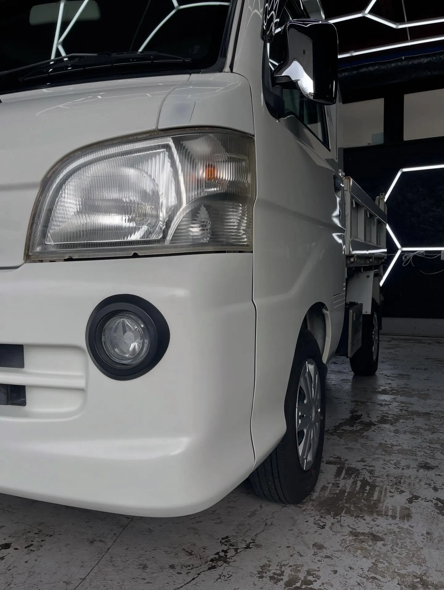 本日はハイゼットとX4Mで洗車のご依頼頂きました😊