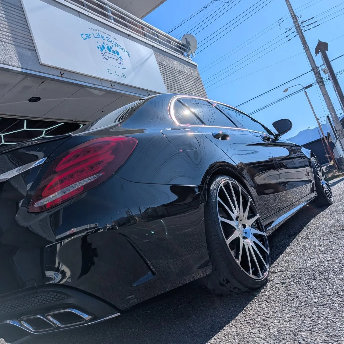 Mercedes-Benz Cクラスで洗車のご依頼✨