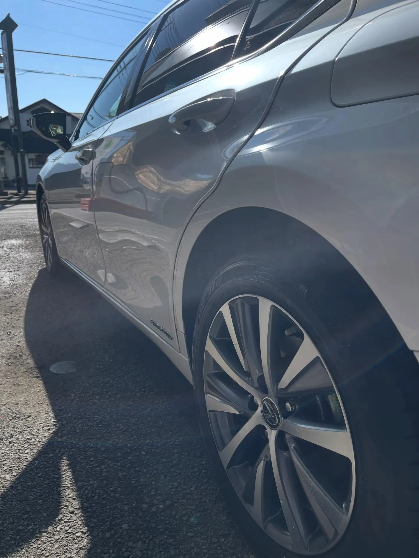 本日はES300hで洗車のご依頼いただきました😊