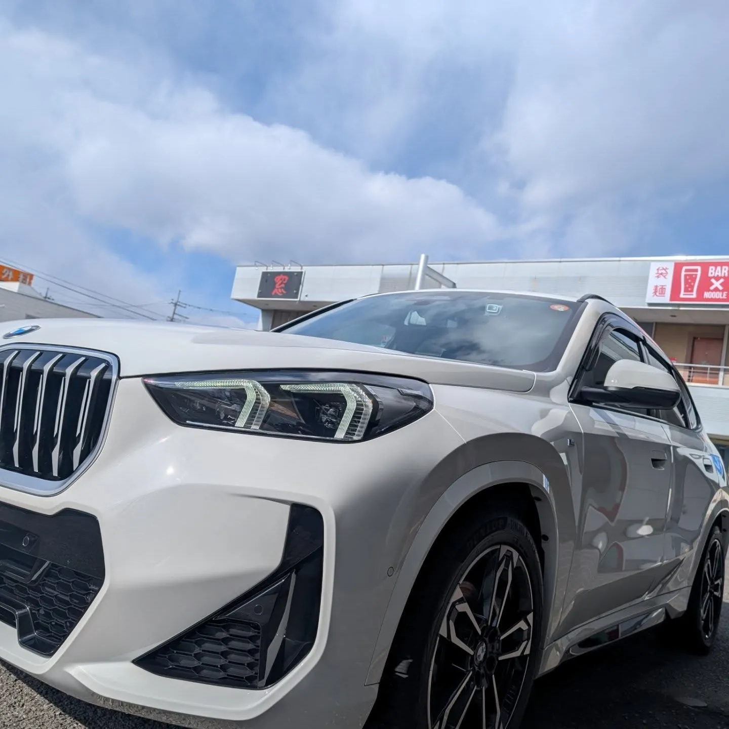 BMW X1 洗車のご依頼✨