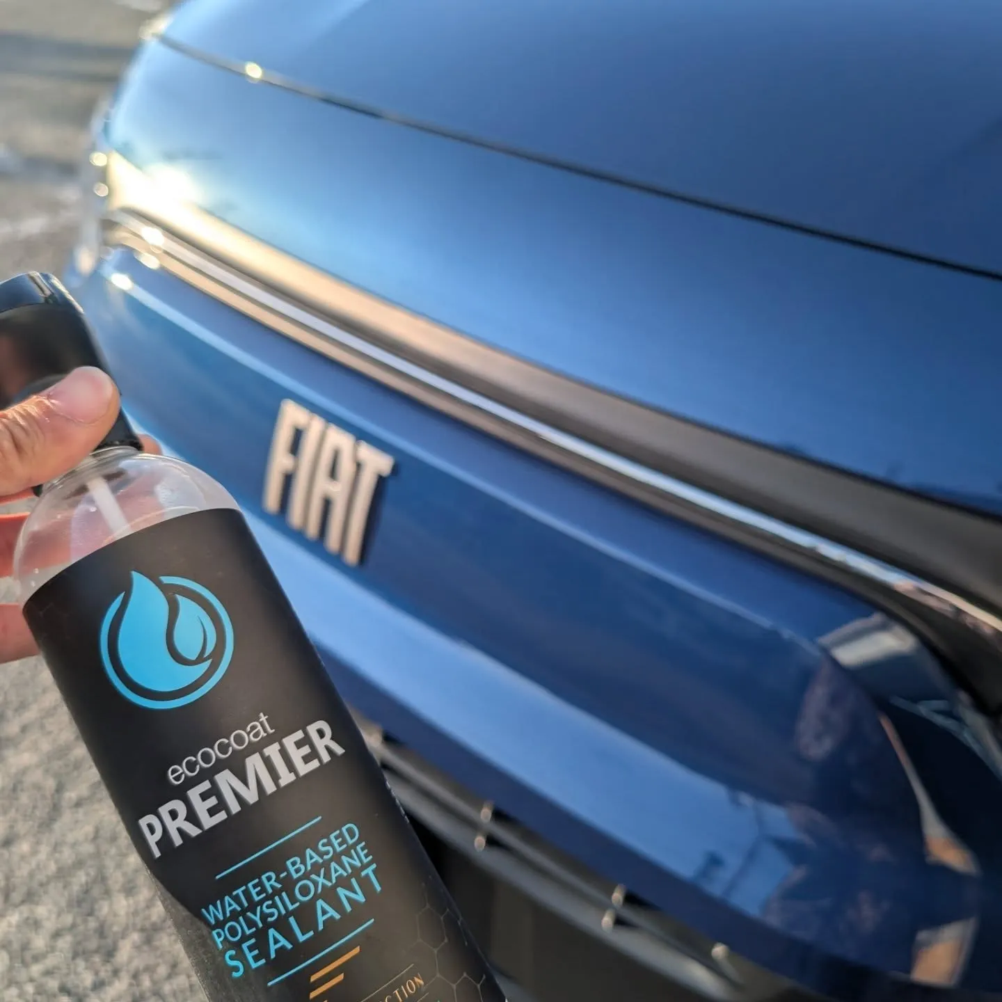 FIAT ドブロ　DAIHATSU ムーヴ で洗車のご依頼✨