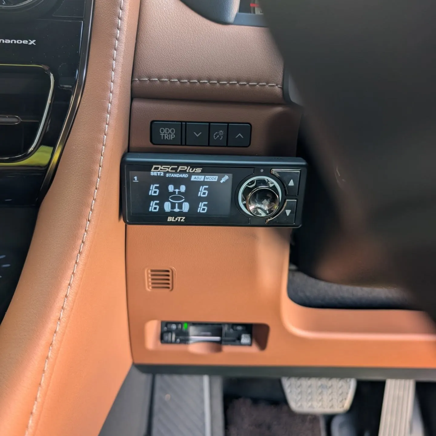 40系ヴェルファイア 車高調取付✨