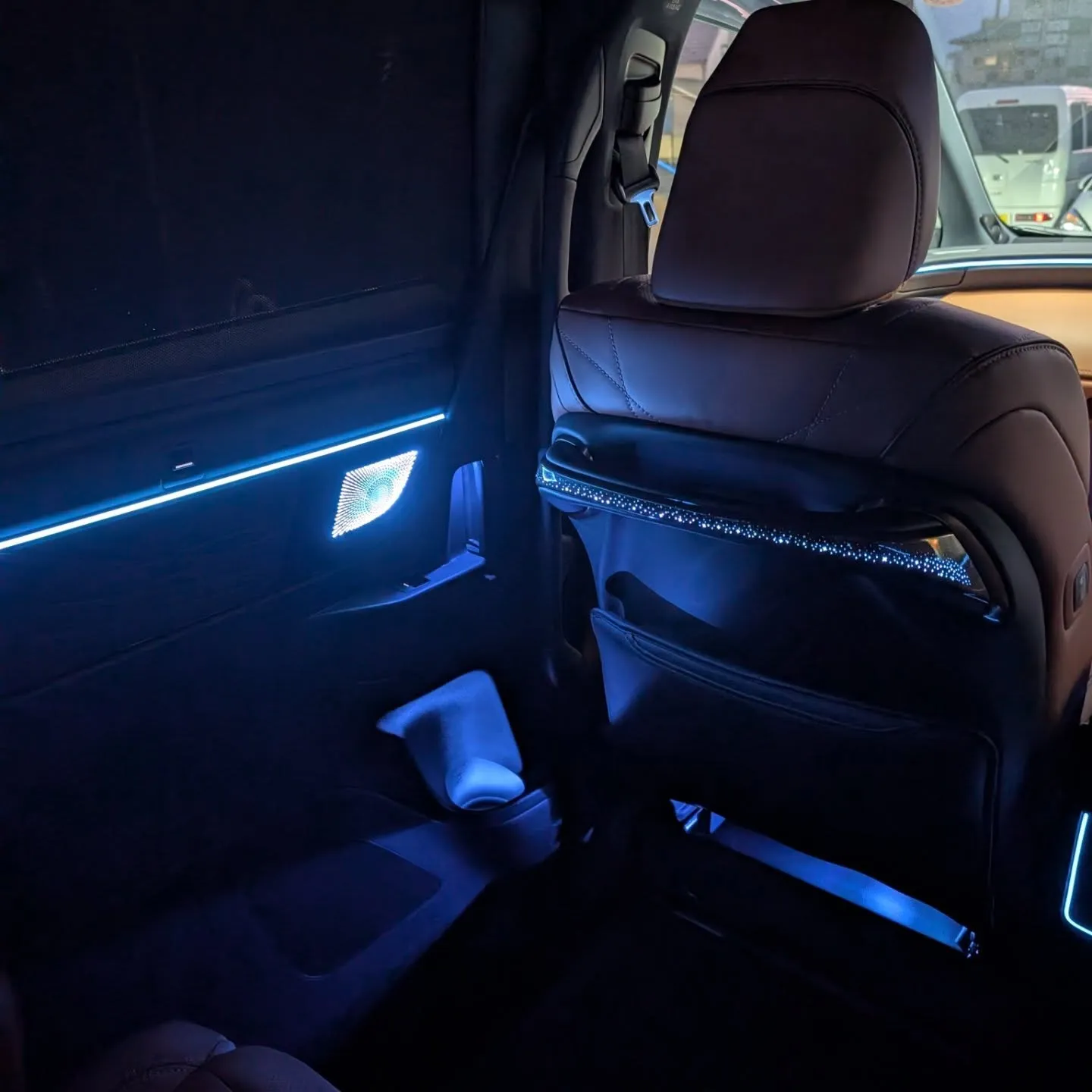 40ヴェルファイア アンビエントライト取付✨