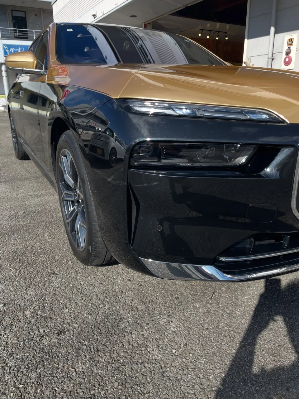 本日はBMW i7で洗車ご利用いただきました😊