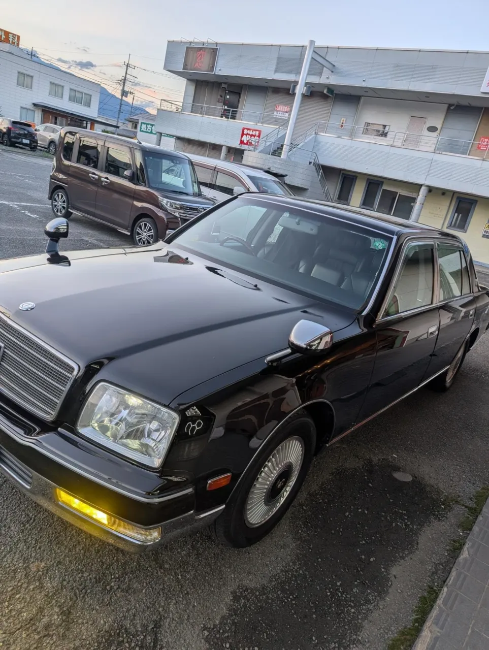 センチュリーで洗車のご依頼✨